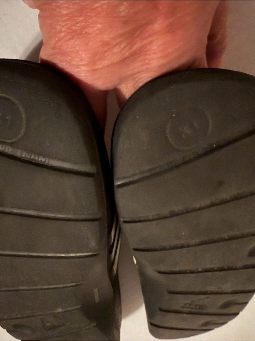 #198 Adidas Kids Black and White Slide Sandals size 1